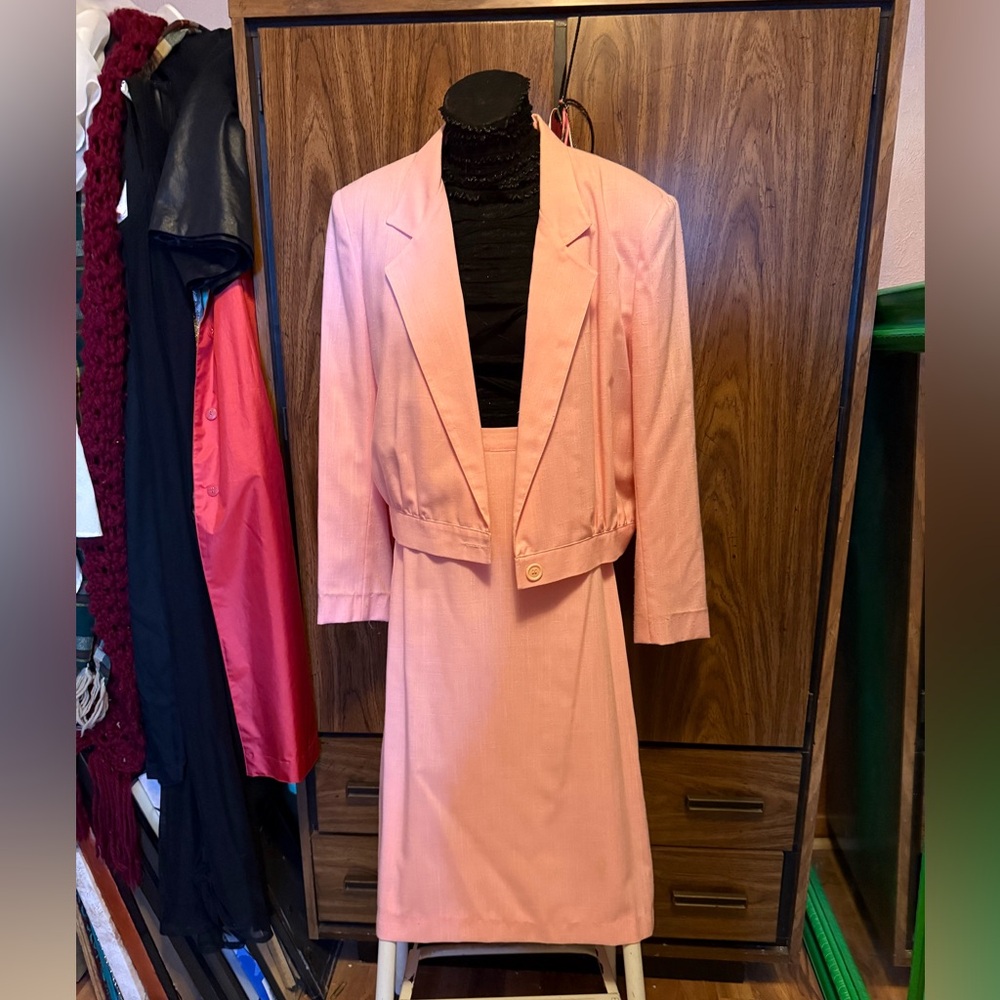 Vintage Dusty Pink Lady Blazer and Pencil Skirt combo Made in the USA